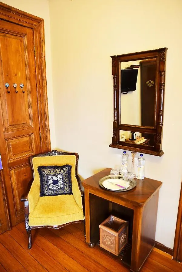 Bed & Breakfast Ottoman Suites By Sera House Istanbul